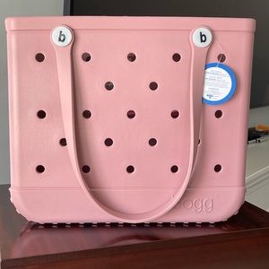 Bogg bag baby blush